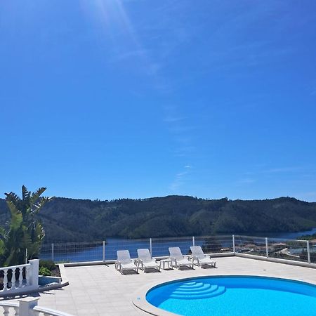 Lago Azul Villas Феррейра-ду-Зезери Экстерьер фото