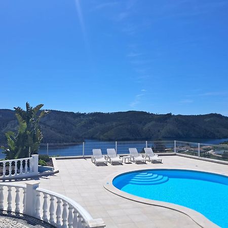 Lago Azul Villas Феррейра-ду-Зезери Экстерьер фото