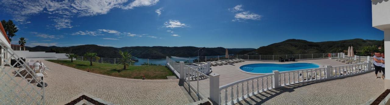 Lago Azul Villas Феррейра-ду-Зезери Экстерьер фото