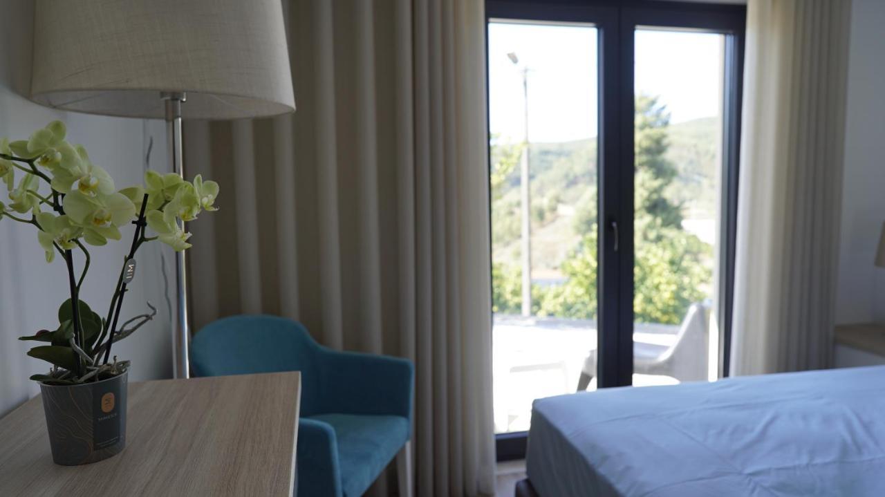 Lago Azul Villas Феррейра-ду-Зезери Экстерьер фото