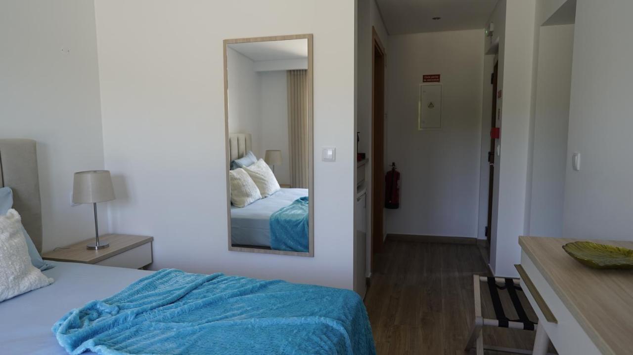 Lago Azul Villas Феррейра-ду-Зезери Экстерьер фото
