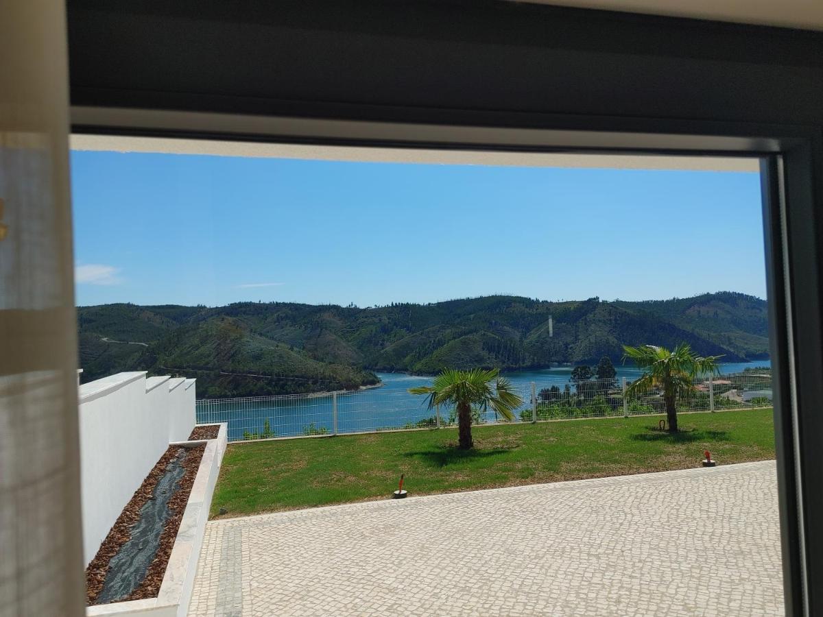 Lago Azul Villas Феррейра-ду-Зезери Экстерьер фото