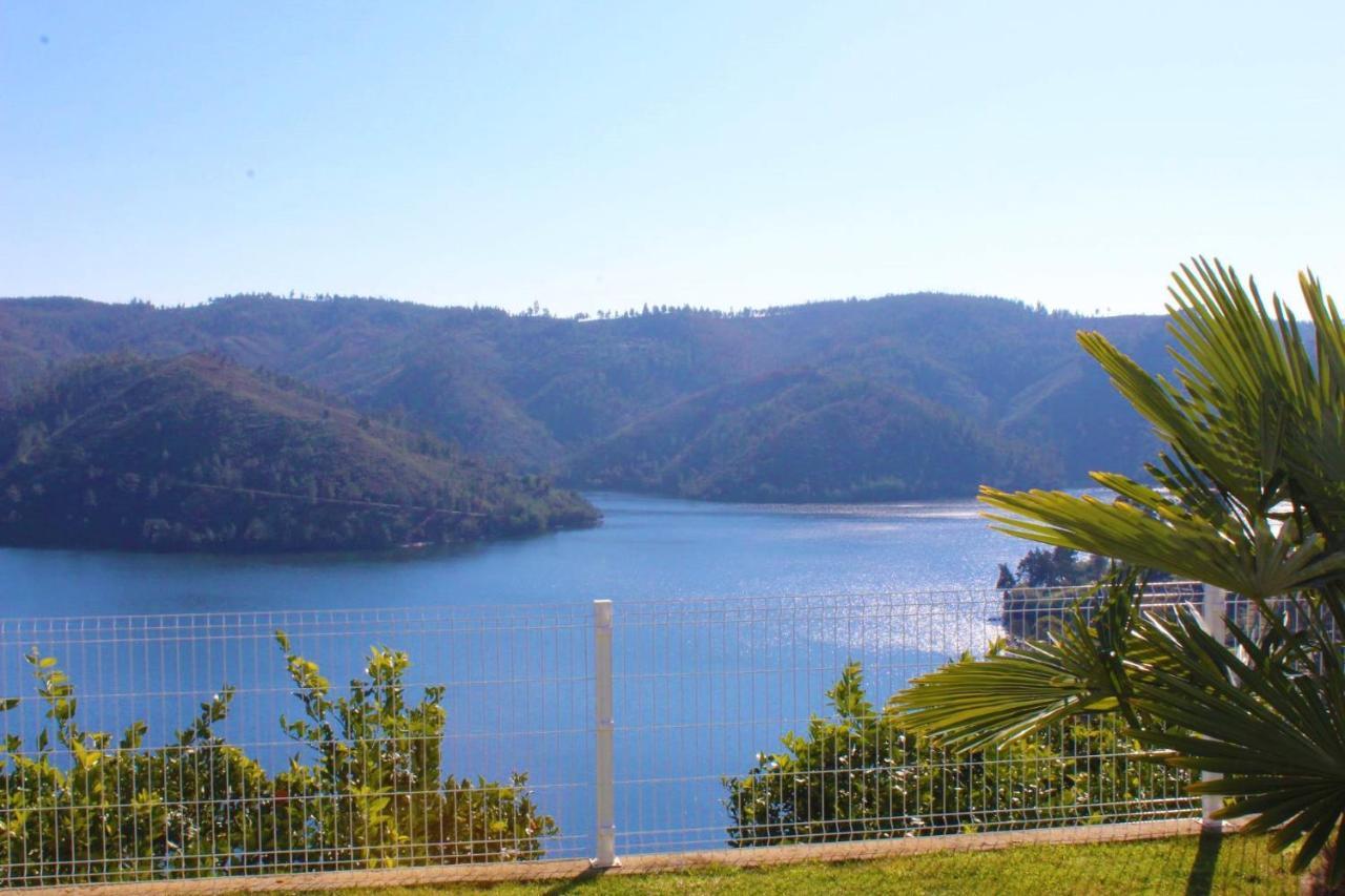Lago Azul Villas Феррейра-ду-Зезери Экстерьер фото