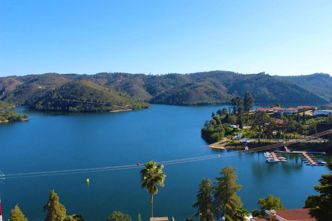 Lago Azul Villas Феррейра-ду-Зезери Экстерьер фото